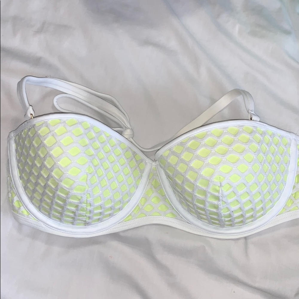 Bathing suit top Victoria secret